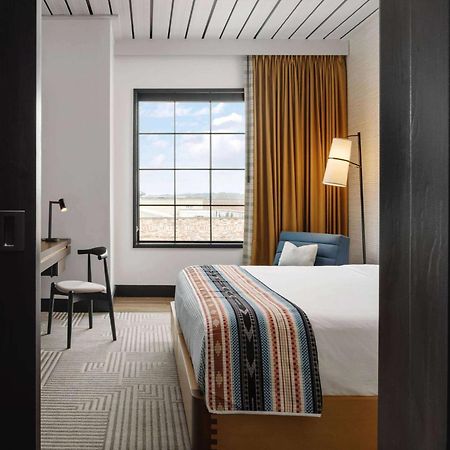 Hotel Tupelo, A Wyndham Hotel Extérieur photo