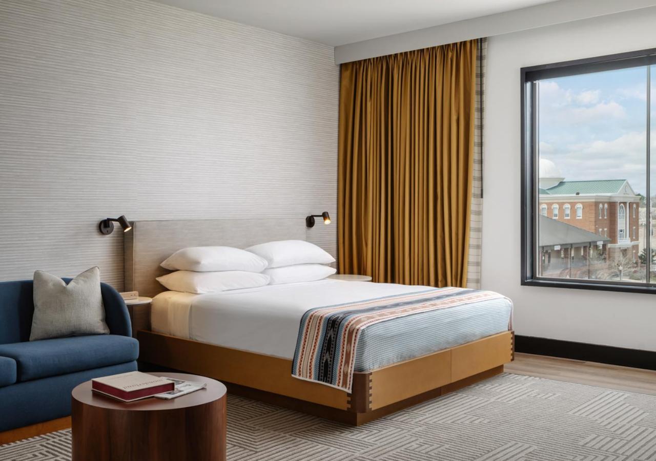 Hotel Tupelo, A Wyndham Hotel Extérieur photo