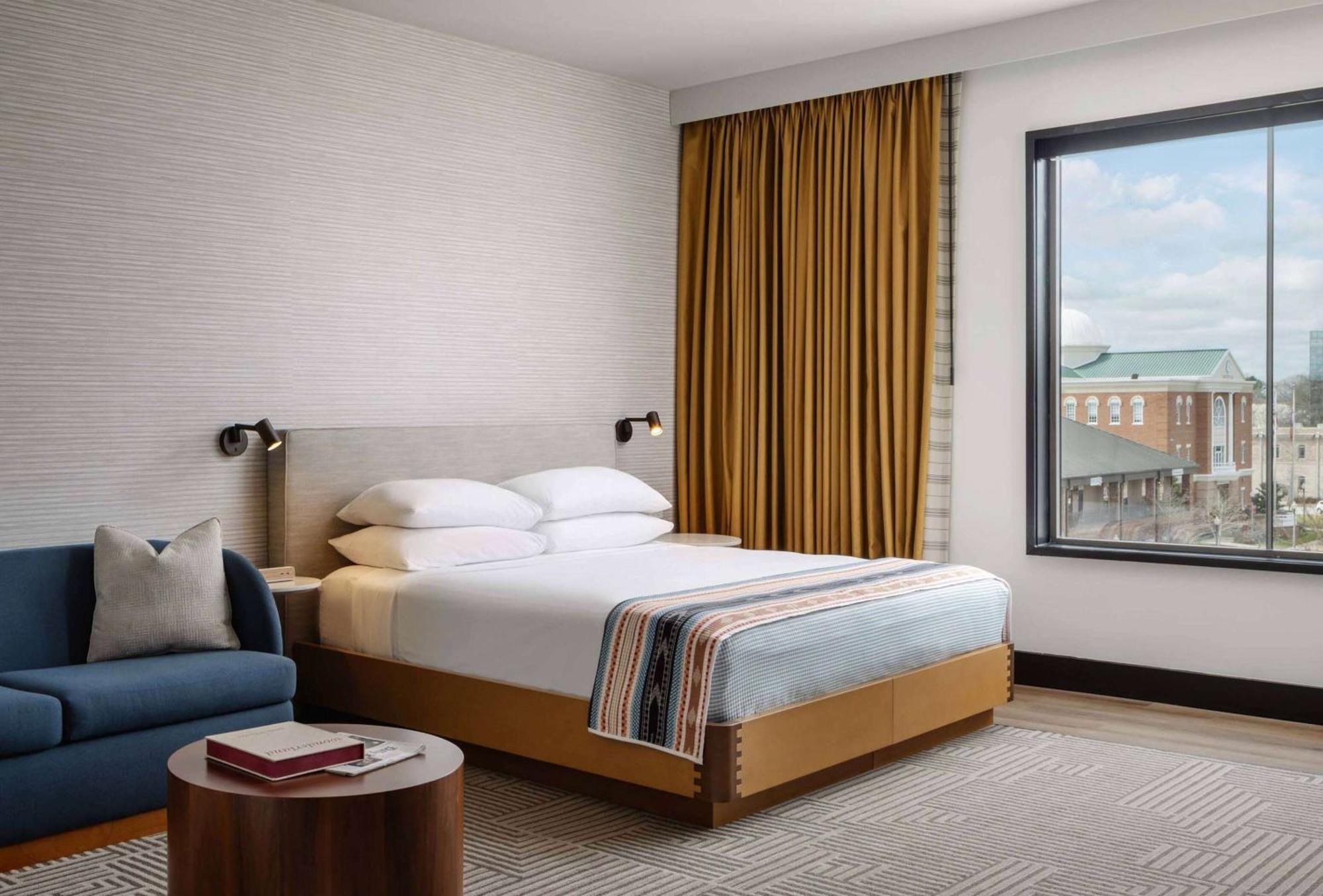 Hotel Tupelo, A Wyndham Hotel Extérieur photo